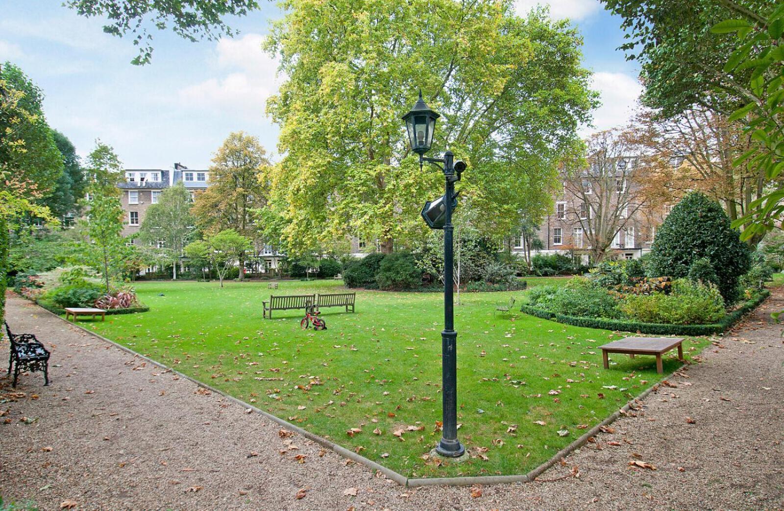 Luxury 3 Bedrooms In Holiday home London